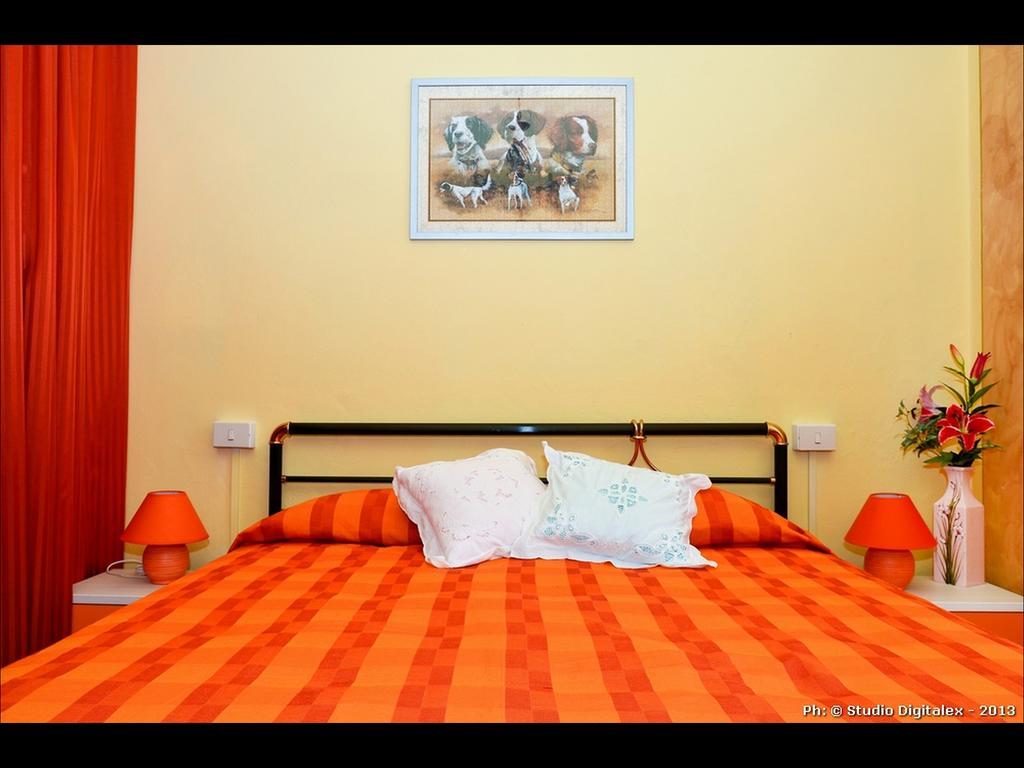 Casa Vacanze Nonna Nella فيلافرانكا إن لونيجيانا الغرفة الصورة